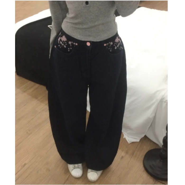 Embroidery Jeans Sakura - Sakura Stickerei Loose Scythe Jeans Lässige