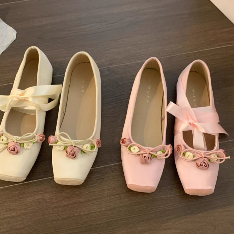 Frauen Wohnungen Bogen Marie J – Embroidery Design Bewertung und Preis