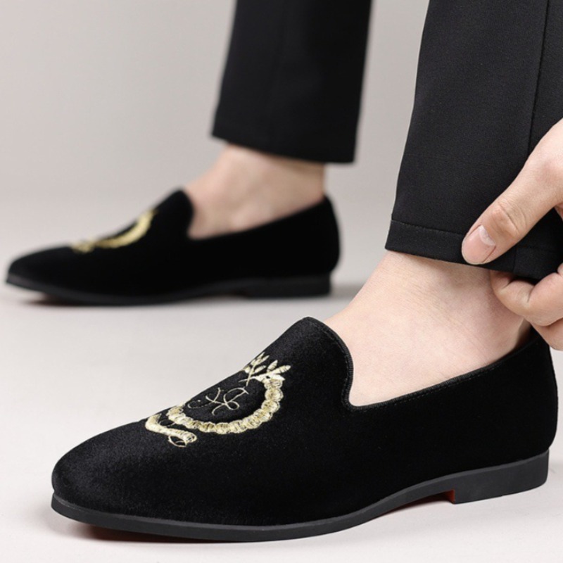 Luxuriöse Designer-Loafer, Wil – Embroidery Design Bewertung und Preis