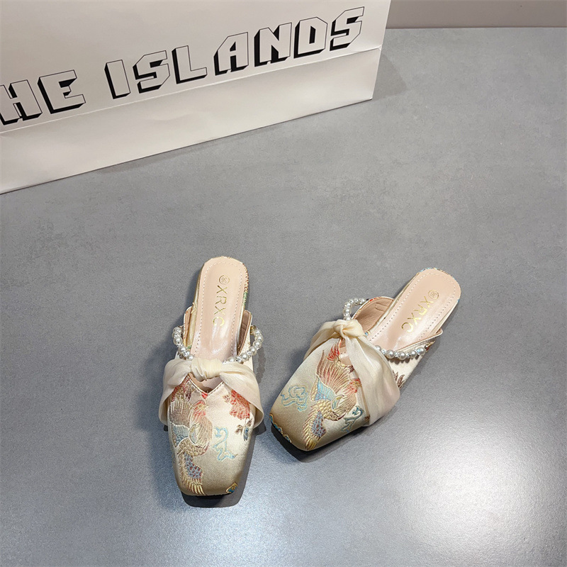 Modische Damenschuhe Luxuriöse – Embroidery Design Bewertung und Preis
